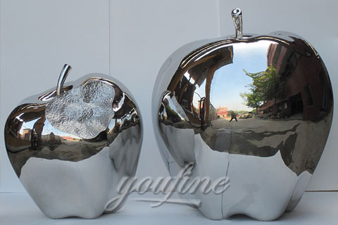 2017 Mirror polished Modern Metal Sculpture in Stainless Steel