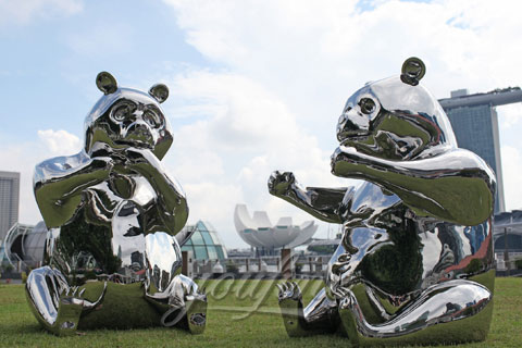 Metal Outdoor Modern Sculpture in Stainless Steel